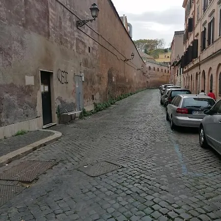 Casetta De Trastevere * Roma